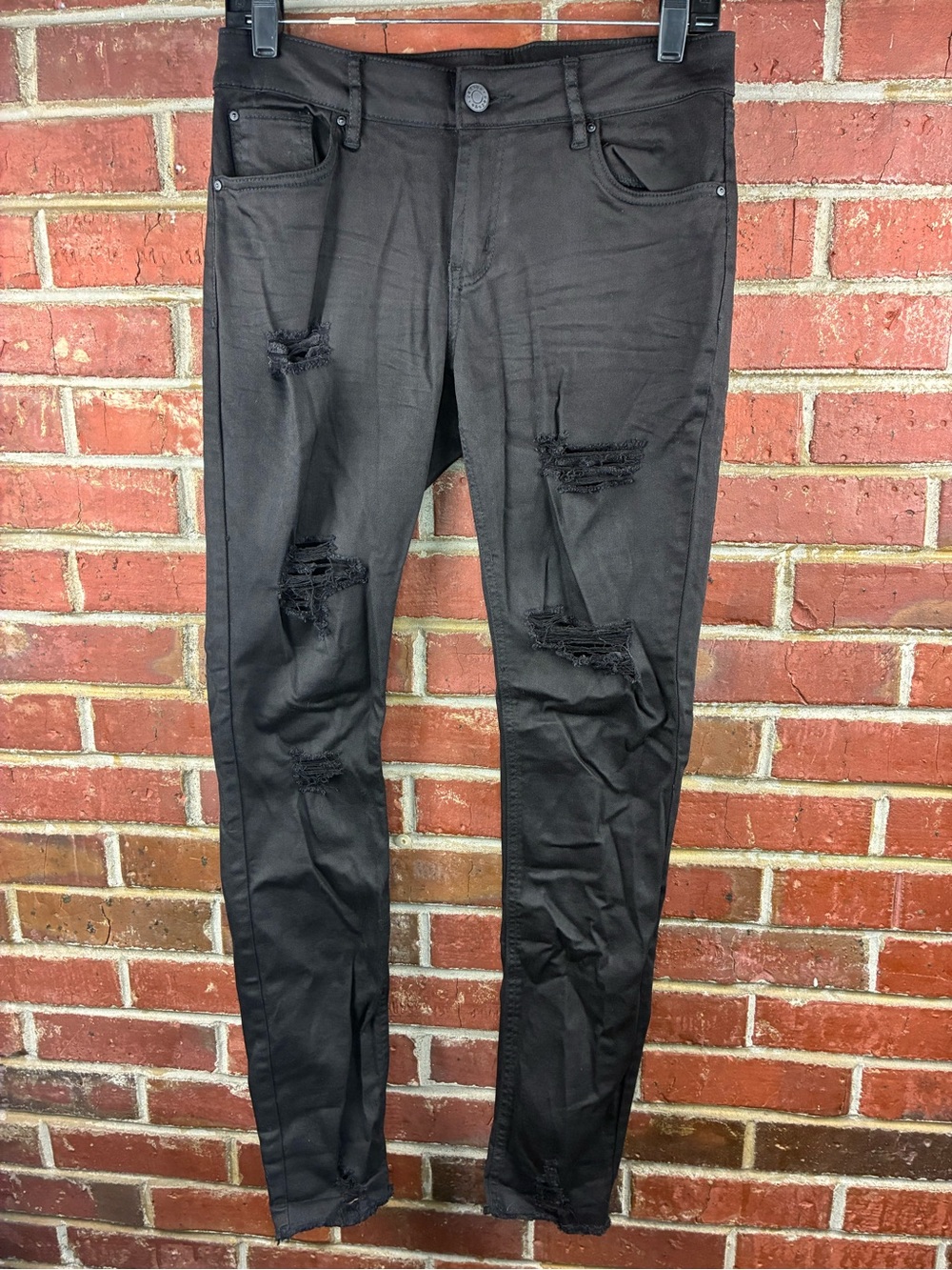 Refuge black ripped jeans
